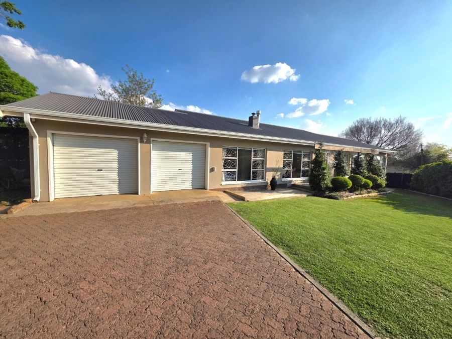 4 Bedroom Property for Sale in Panorama Free State